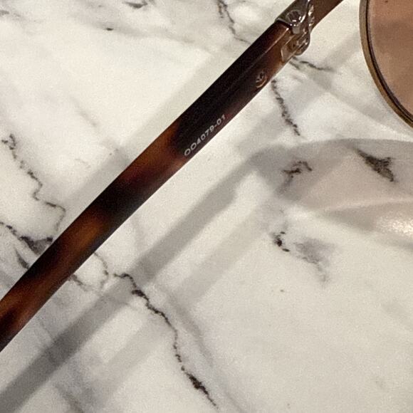 Oakley OO4079-01 Feedback Sunglasses Rose Gold & Tortoise Shell Read - Picture 7 of 9